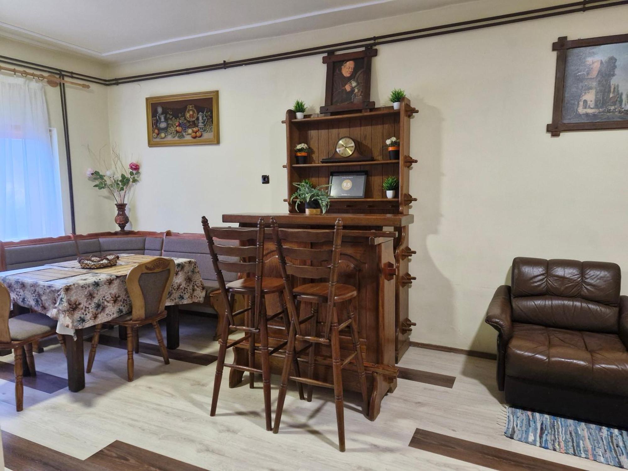 Ruttkai Vendeghaz Apartment Székesfehérvár Екстериор снимка